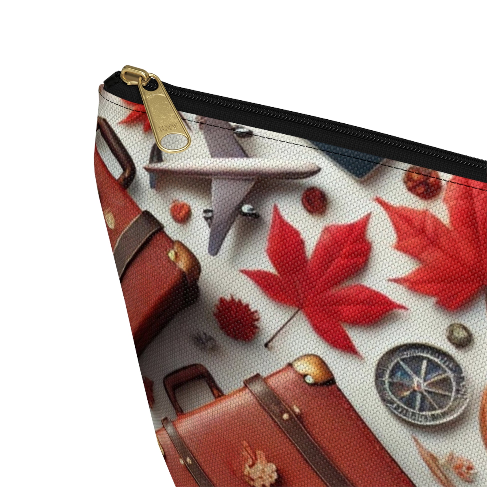 zipper-close-up-powder-bag